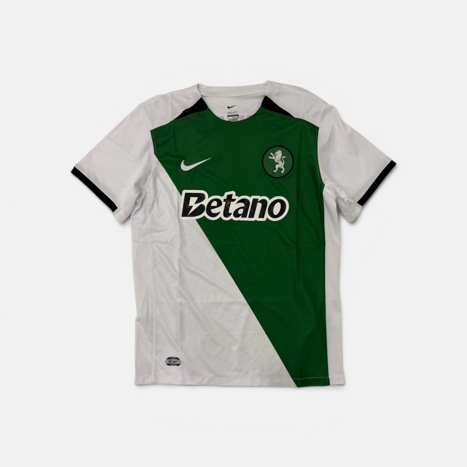 NIKE BETANO GREEN WHITE FOOTBALL JERSEY M